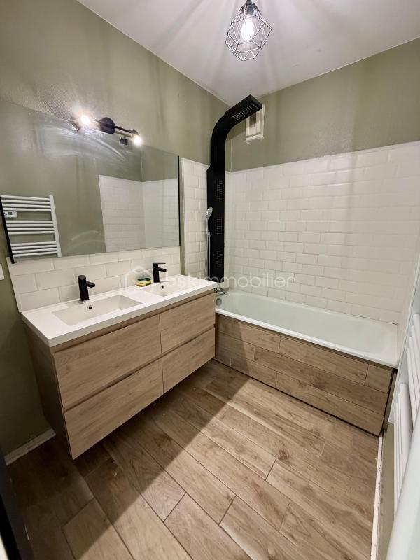 Appartement - 100 m² - 5 pièces