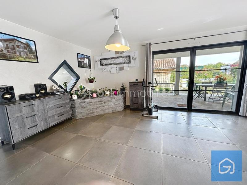 Maison - 145 m² - 6 pièces