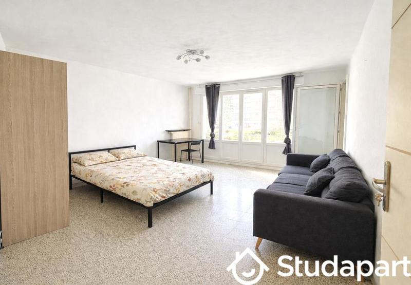 Chambre - 11 m² - 1 pièce