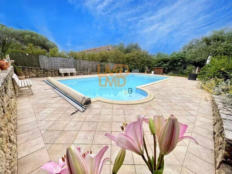 Villa - 176 m² - 7 pièces