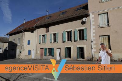 Maison - 107 m² - 6 pièces