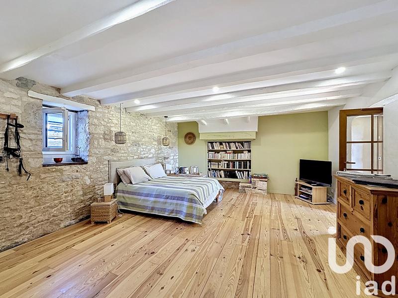 Maison - 350 m² - 7 pièces