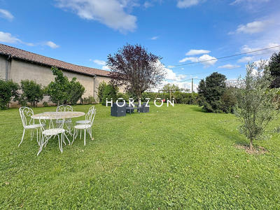 Maison - 201 m² - 6 pièces