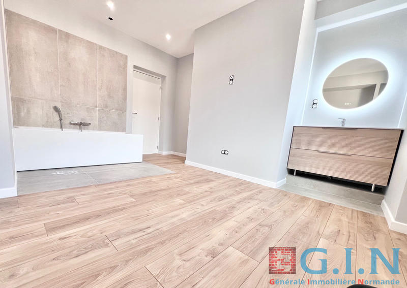 Appartement - 80 m² - 4 pièces