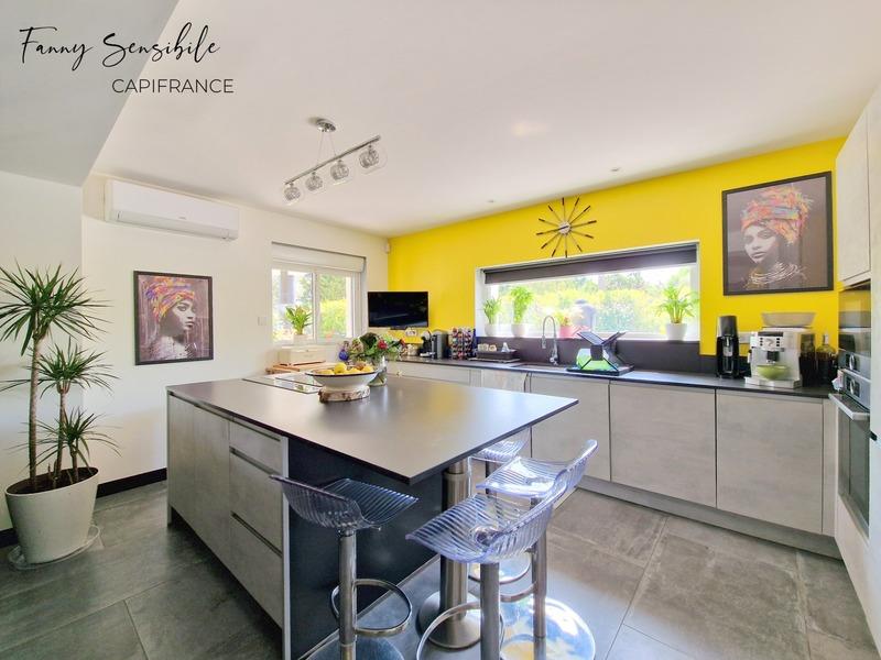 Maison - 140 m² - 5 pièces