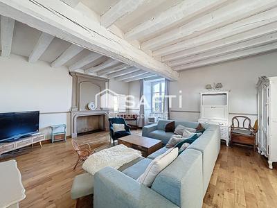 Maison - 260 m² - 11 pièces