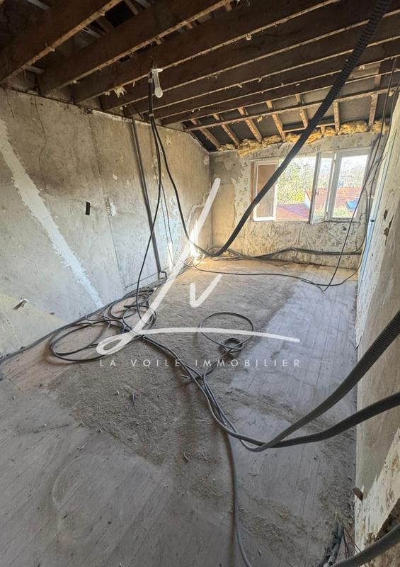 Maison - 80 m² - 4 pièces