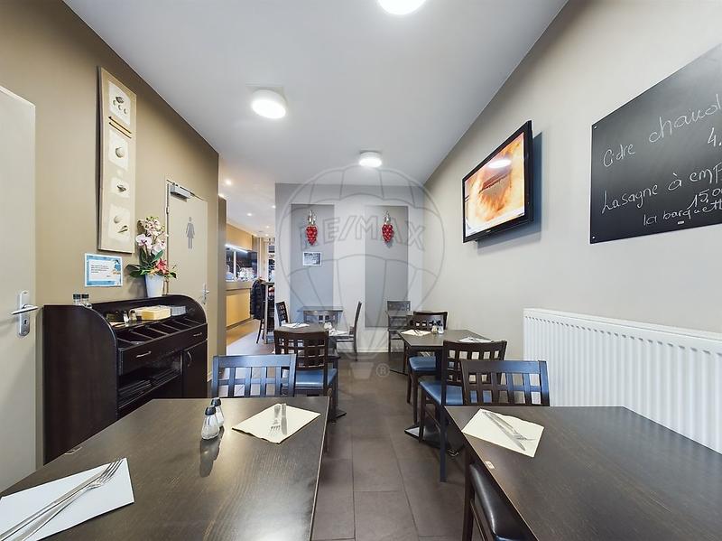 Hôtellerie / Restauration - 76 m² - 5 pièces