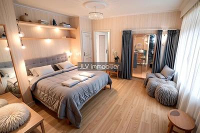 Propriété - 160 m² - 6 pièces