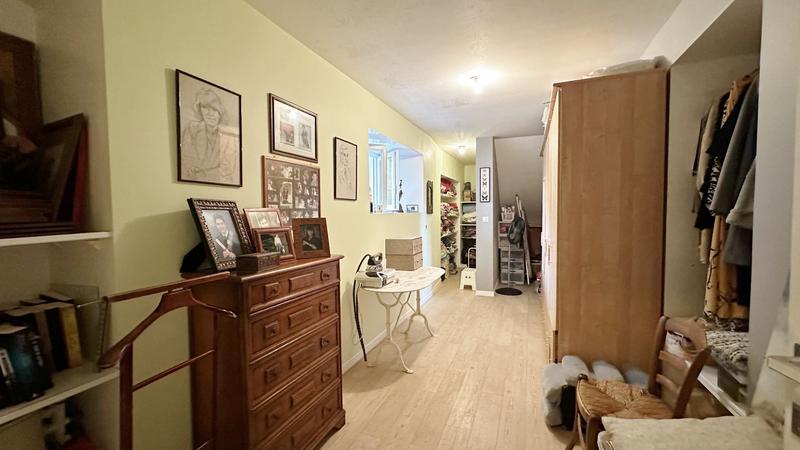 Appartement bourgeois - 184 m² - 4 pièces