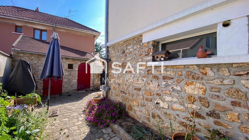 Maison - 95 m² - 4 pièces