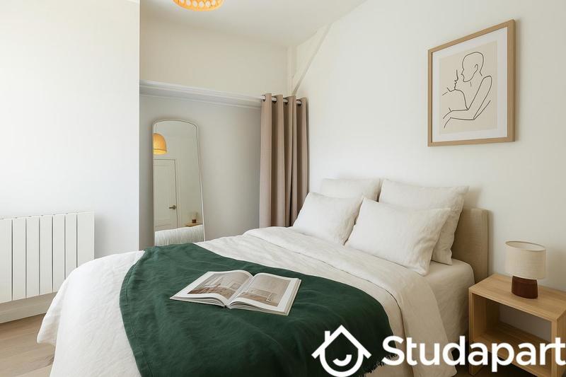 Chambre - 11 m² - 1 pièce