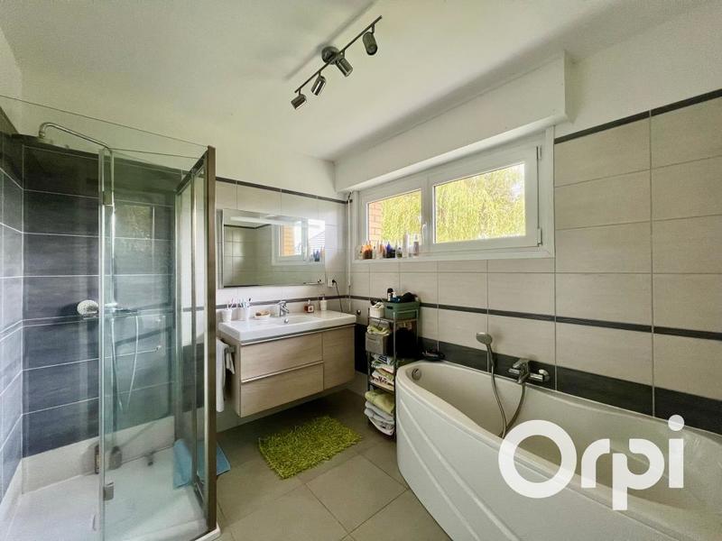 Maison - 123 m² - 5 pièces