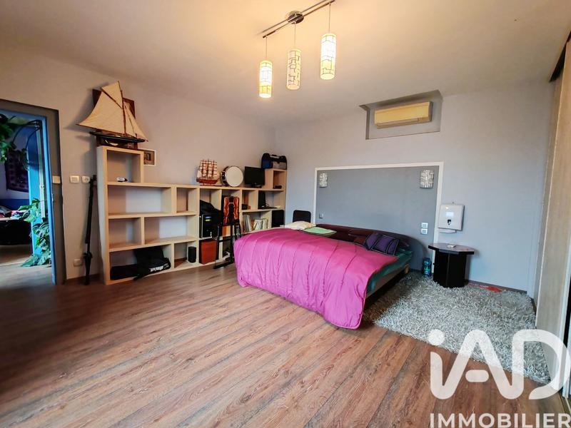 Maison - 176 m² - 7 pièces