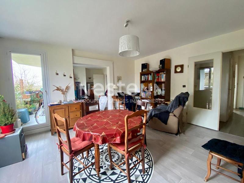 Appartement - 82 m² - 3 pièces