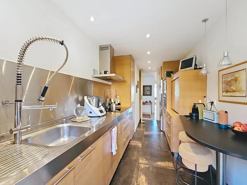 Appartement - 84 m² - 3 pièces