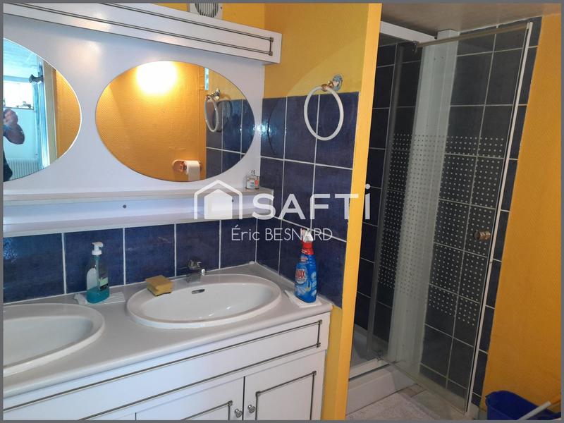 Maison - 215 m² - 10 pièces