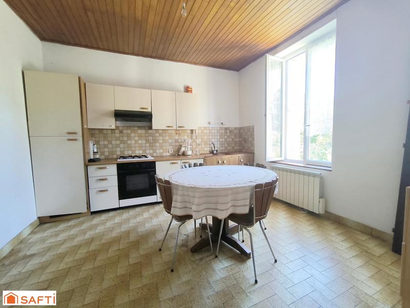 Maison - 138 m² - 9 pièces