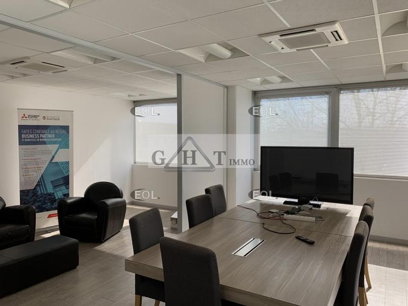 Entrepôt - 1 423 m²