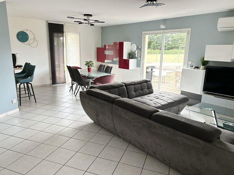 Maison traditionnelle - 105 m² - 4 pièces