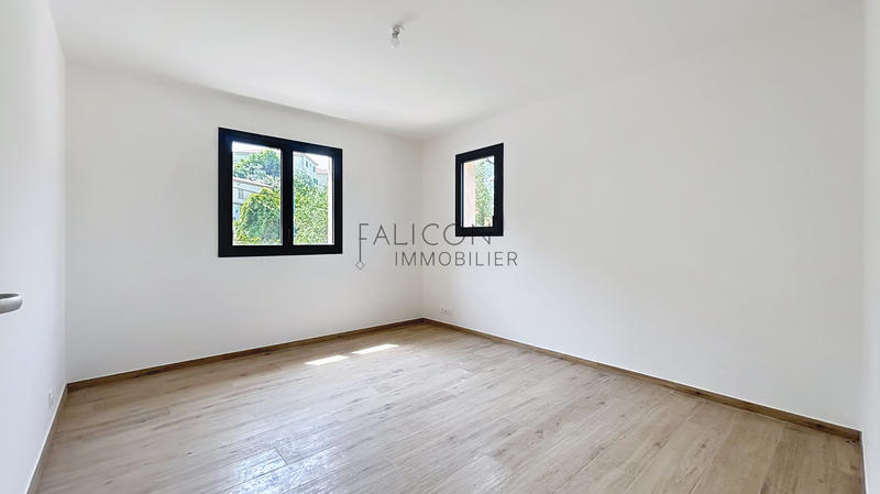 Villa - 138 m² - 6 pièces