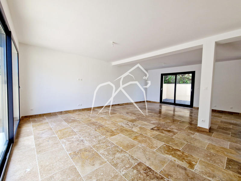 Maison - 91 m² - 5 pièces