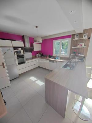 Maison - 163 m² - 7 pièces