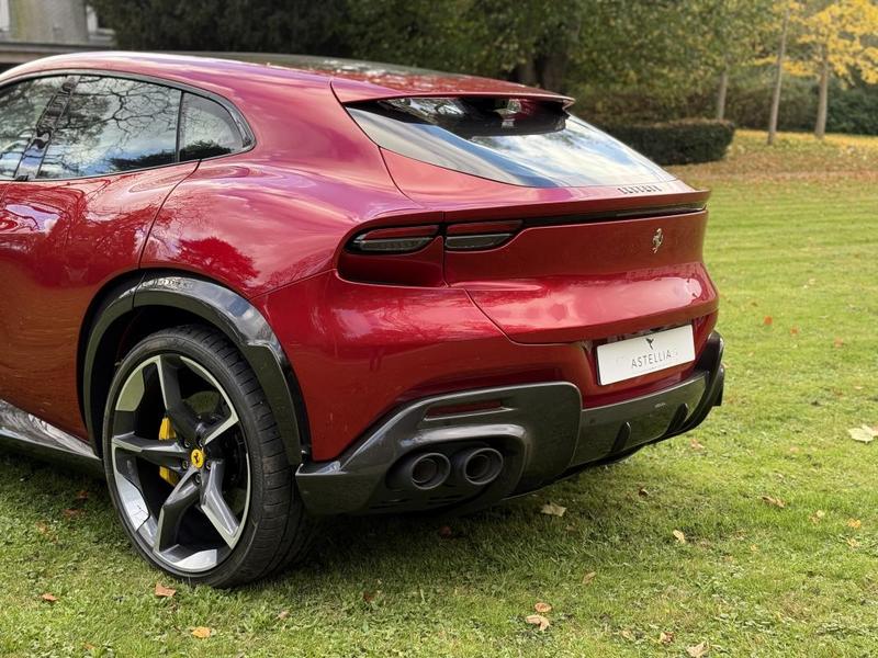 Ferrari Purosangue V12 6,5 725ch