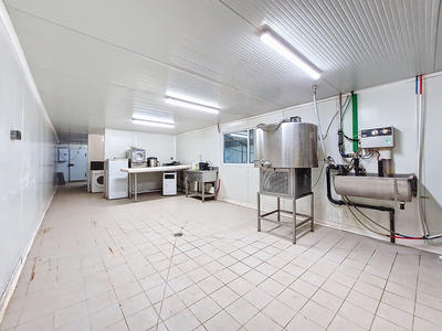 Maison - 180 m² - 7 pièces