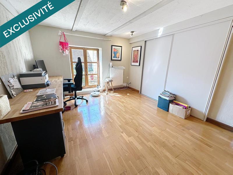 Maison - 195 m² - 8 pièces