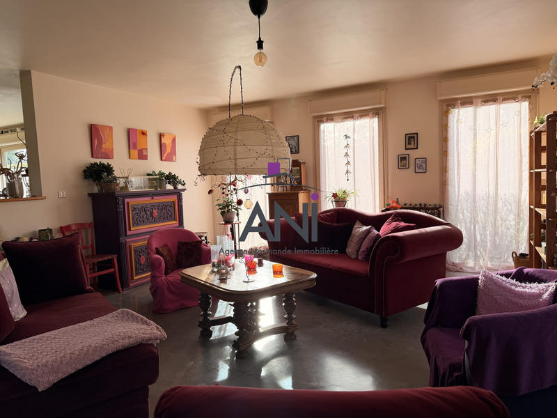 Maison contemporaine - 219 m² - 6 pièces