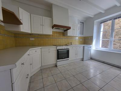 Maison - 94 m² - 4 pièces