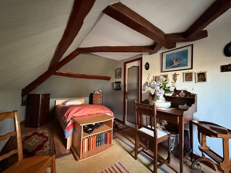 Maison - 230 m² - 10 pièces