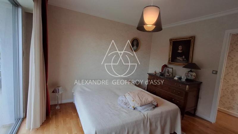 Appartement - 150 m² - 7 pièces