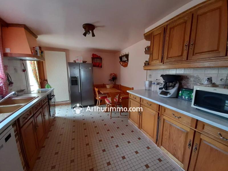 Maison - 203 m² - 6 pièces