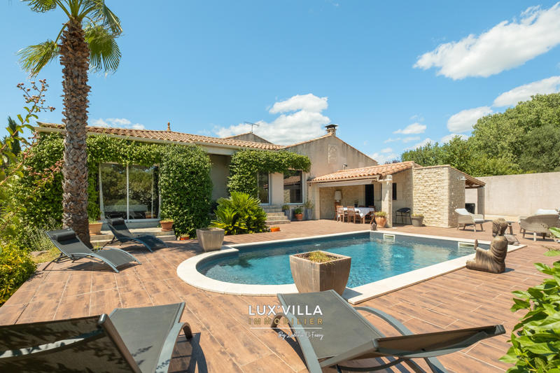 Maison - 251 m² - 8 pièces