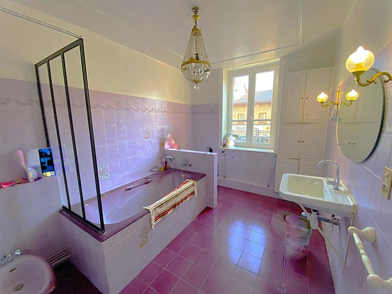 Appartement - 213 m² - 7 pièces