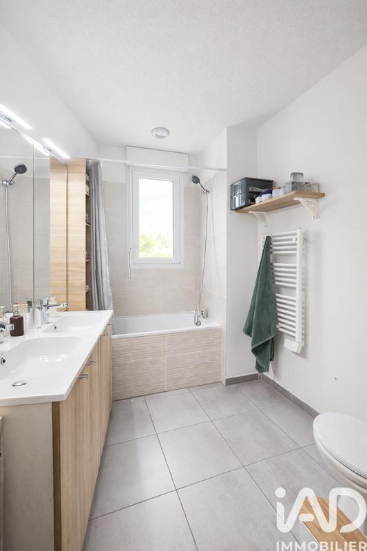 Maison - 88 m² - 4 pièces