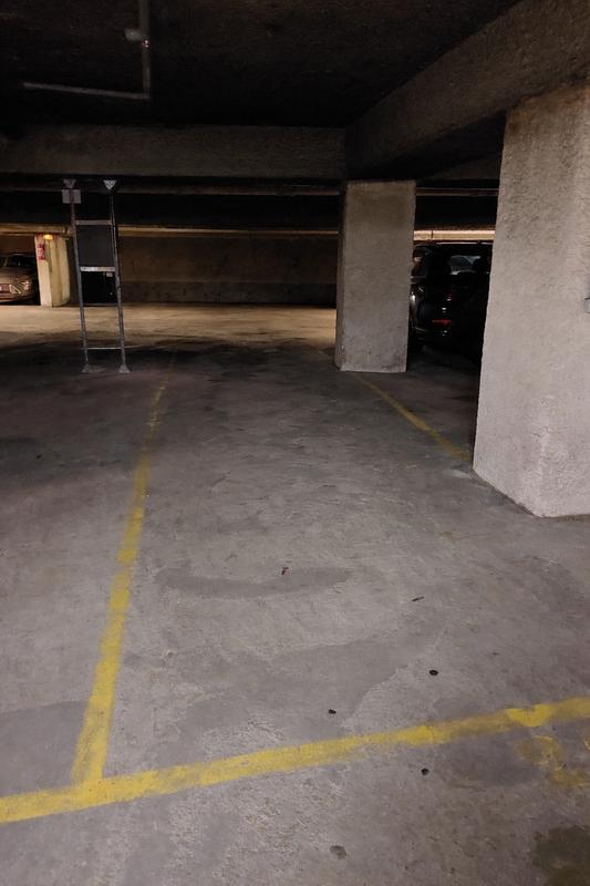 Parking / Garage - 10 m²