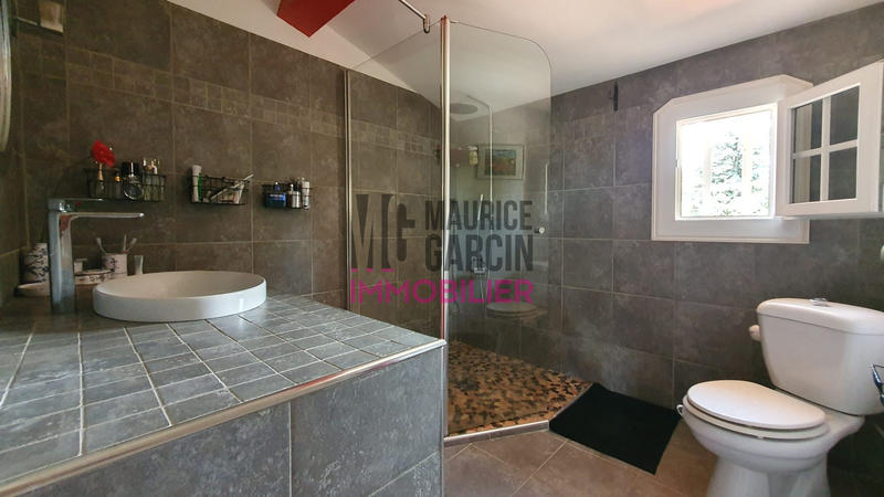 Maison - 170 m² - 6 pièces