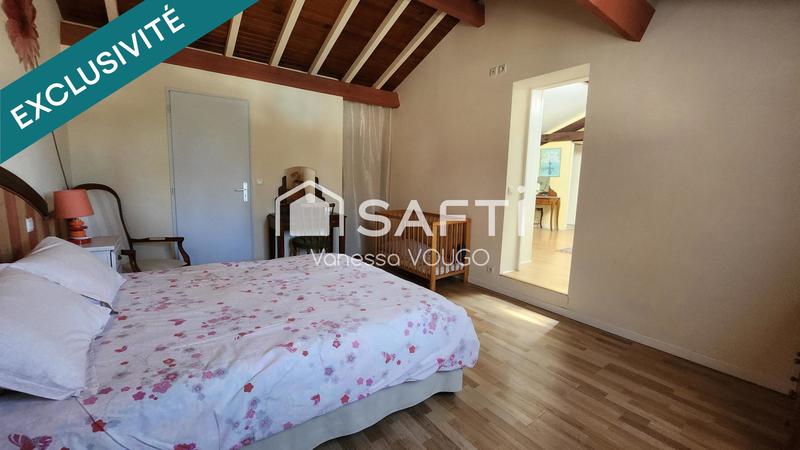 Maison - 347 m² - 16 pièces