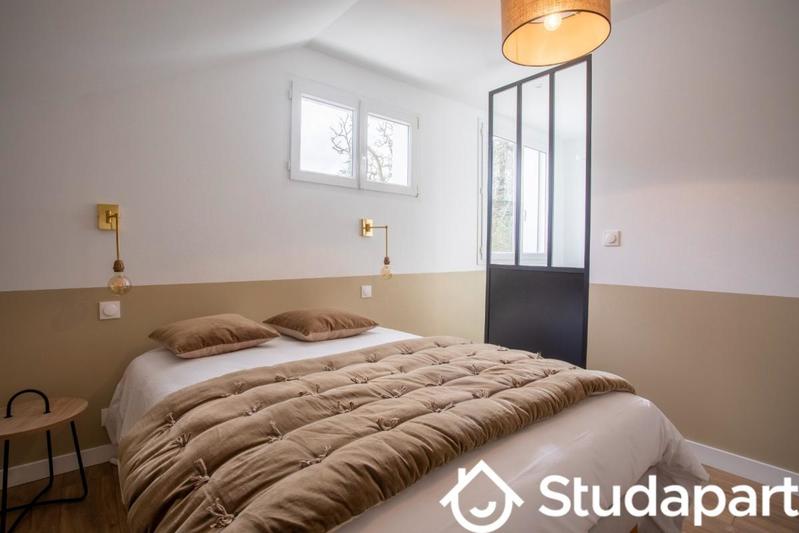 Chambre - 15 m² - 1 pièce