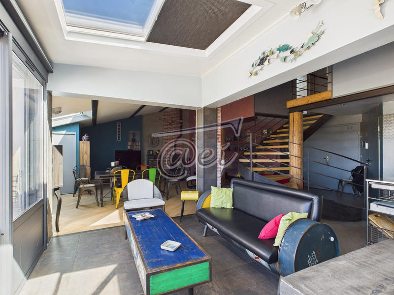 Maison - 199 m² - 5 pièces