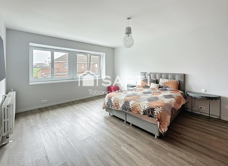 Maison - 170 m² - 8 pièces