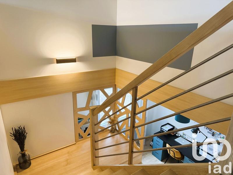 Maison - 180 m² - 7 pièces