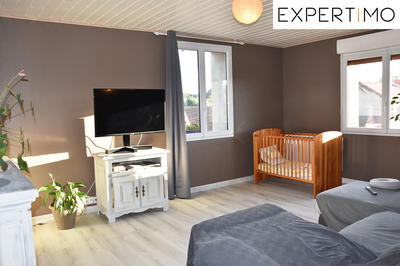 Maison - 190 m² - 9 pièces