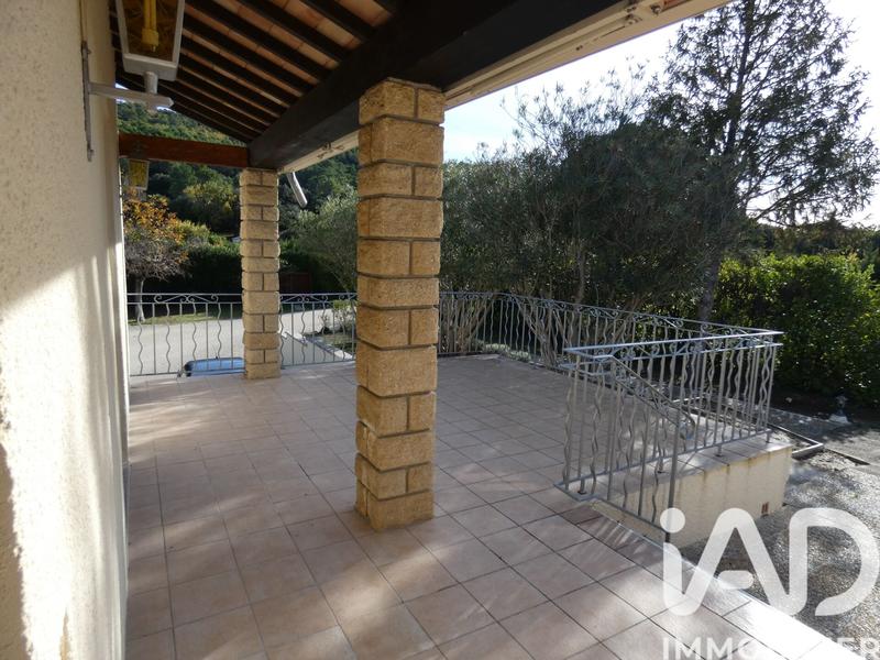 Maison - 104 m² - 5 pièces