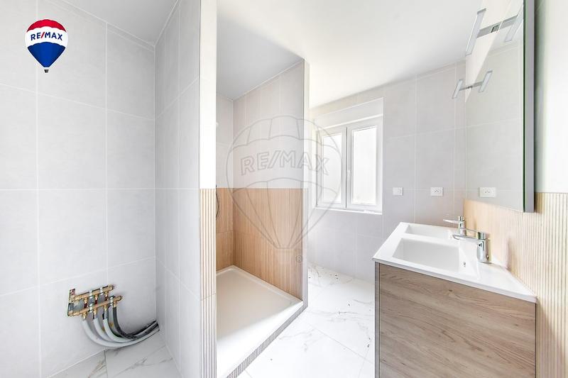 Appartement - 101 m² - 5 pièces