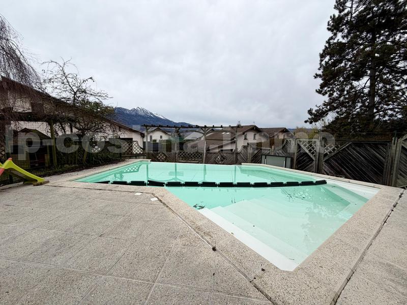 Maison - 136 m² - 5 pièces