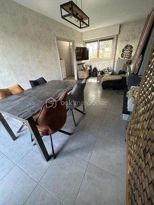 Maison - 79 m² - 4 pièces